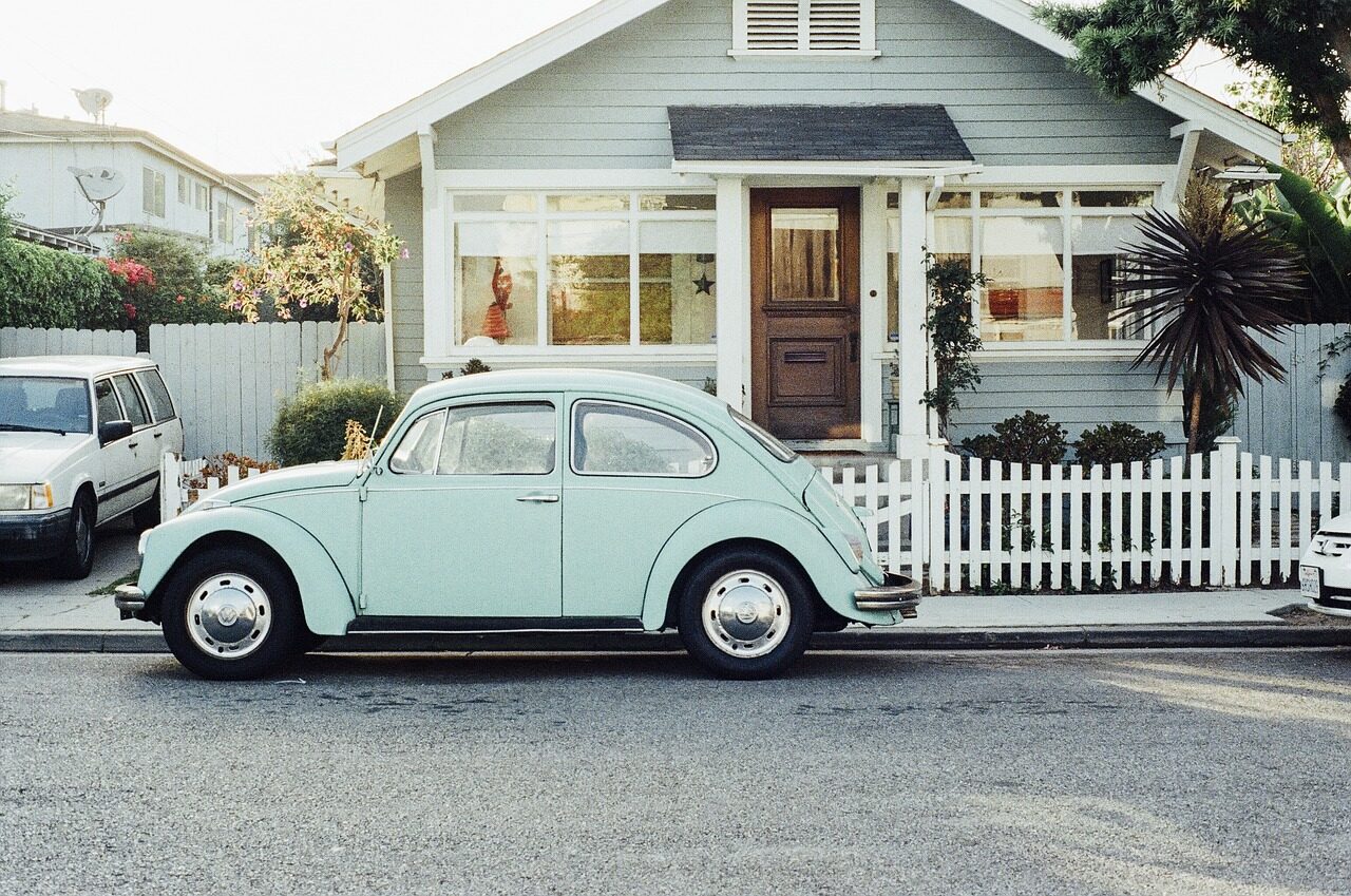 vw beetle, volkswagen, classic car, car, vintage, oldtimer, vehicle, automobile, old, auto, classic, transport, transportation, car wallpapers, drive, house, street